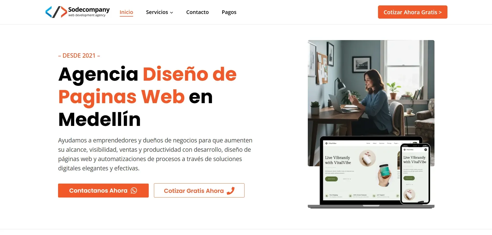 Gráfico oficial del hero de inicio de Sodecompany sobre diseño web en Medellín, con una maqueta responsive de VitalVibe en un teléfono y un portátil.